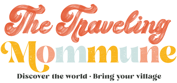 The Traveling Mommune Logo.